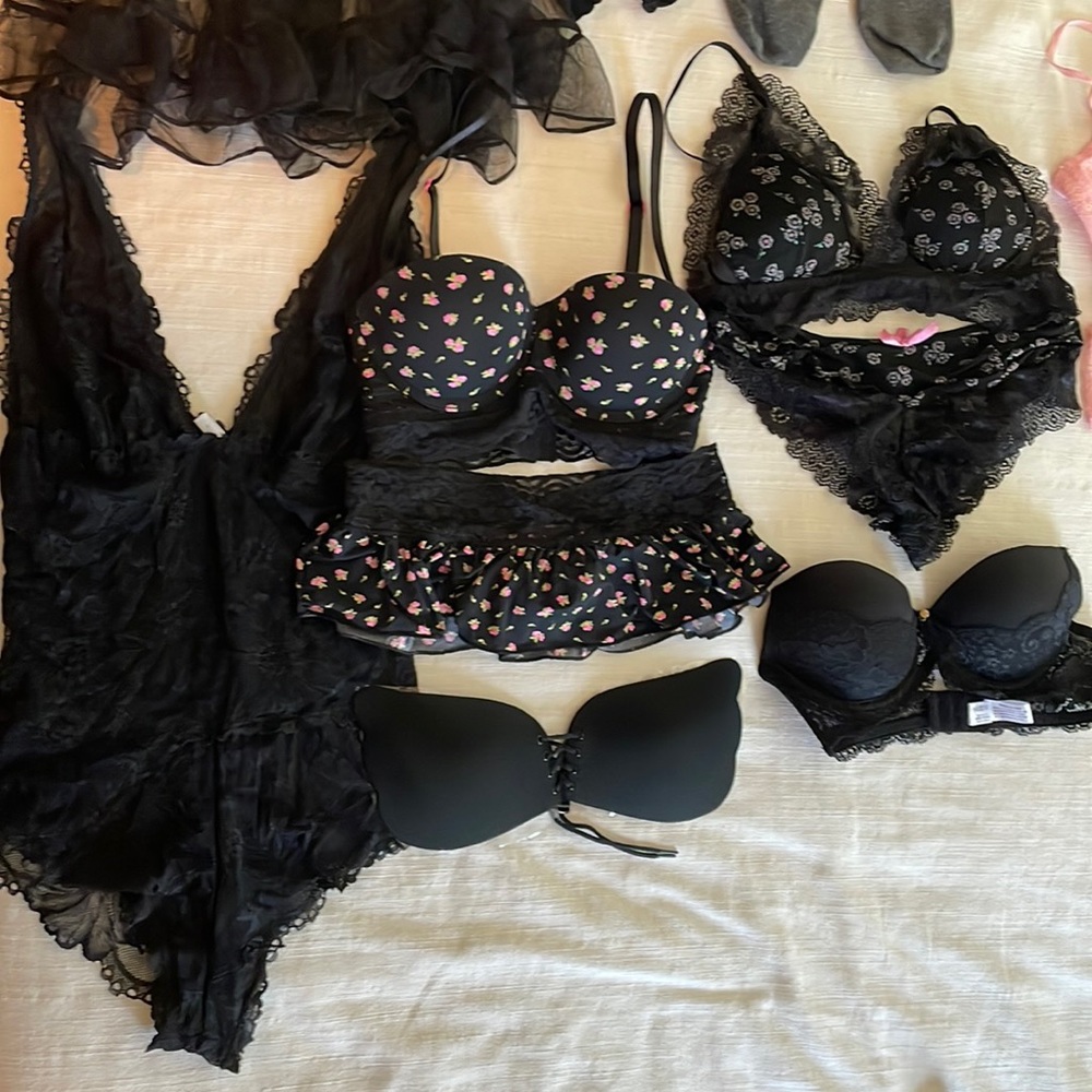 Womens babydoll lingerie and bra set LOT (everything in all 4 photos)